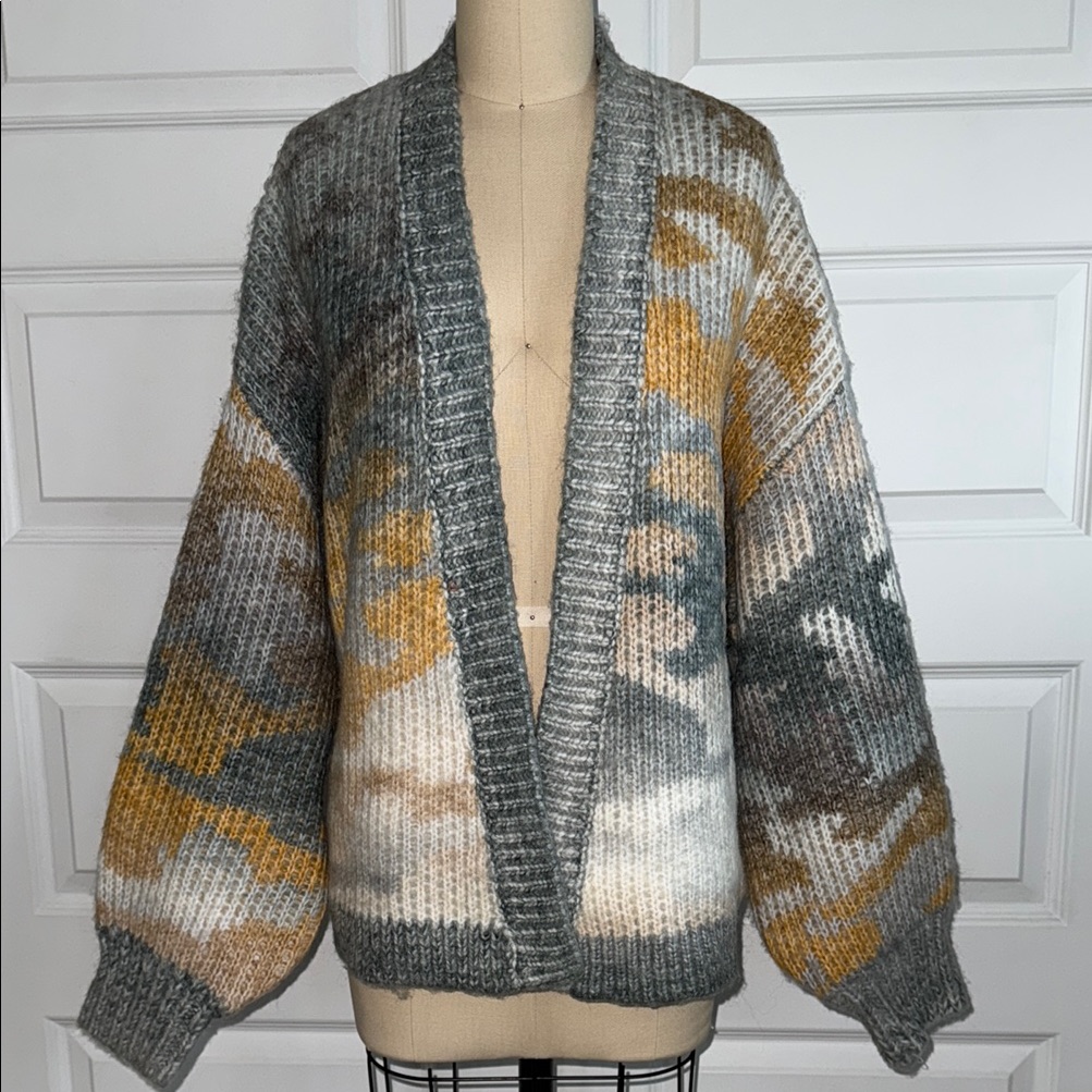 Cozy Multicolor Knit Cardigan Nwt
